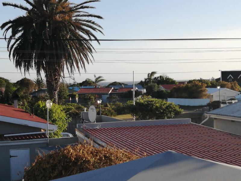 2 Bedroom Property for Sale in Sandbaai Western Cape